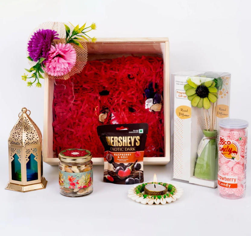 Sparkling Celebrations Diwali Gift Box: Gift/Send Diwali Gifts Online  JVS1267361 |IGP.com